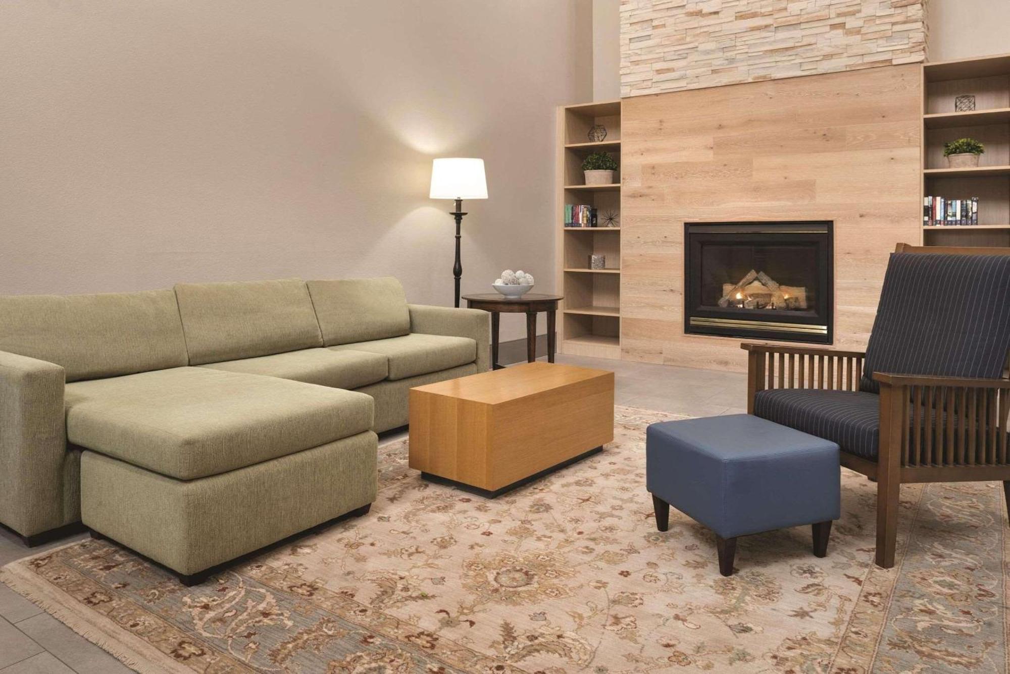 Country Inn & Suites By Radisson, Waterloo, Ia Dış mekan fotoğraf